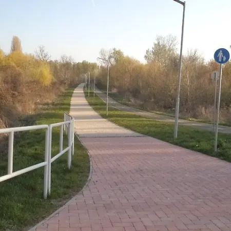 Molni Апартаменты Балатонфюзфё