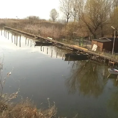 Molni Апартаменты *