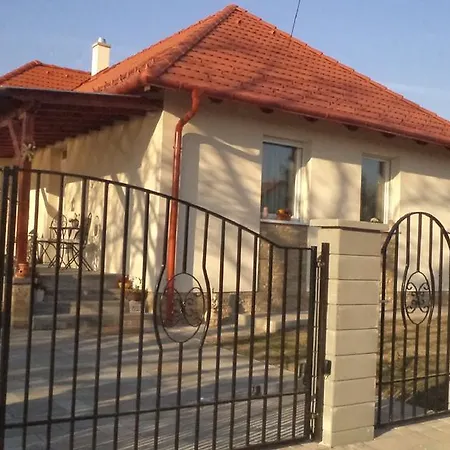 Apartment Molni *
