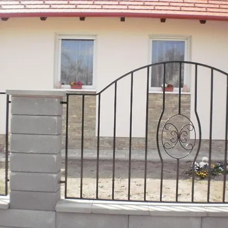Molni Διαμέρισμα Balatonfůzfő